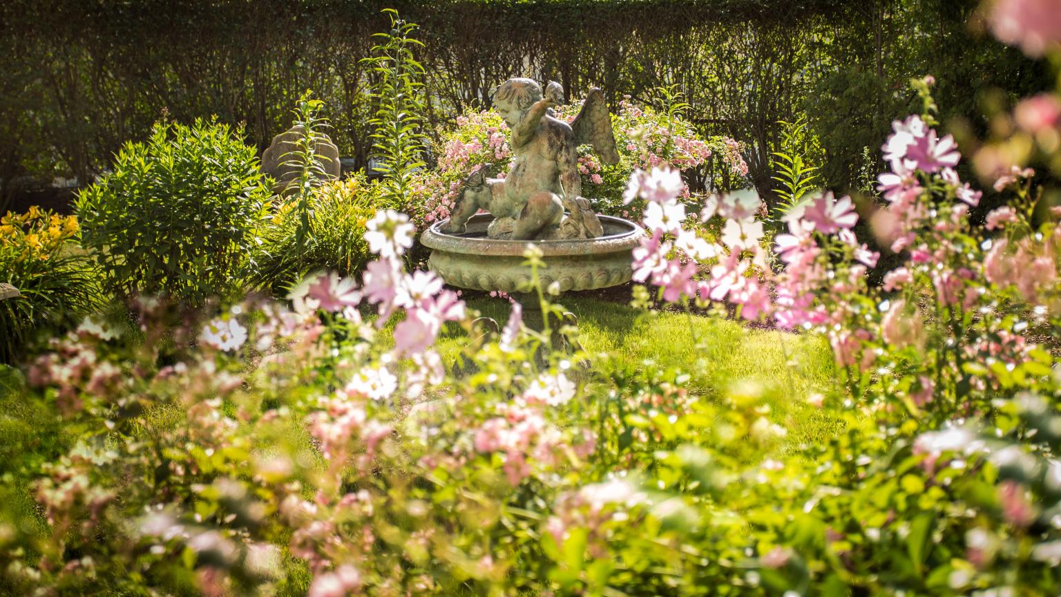 La Farge Perry House Garden