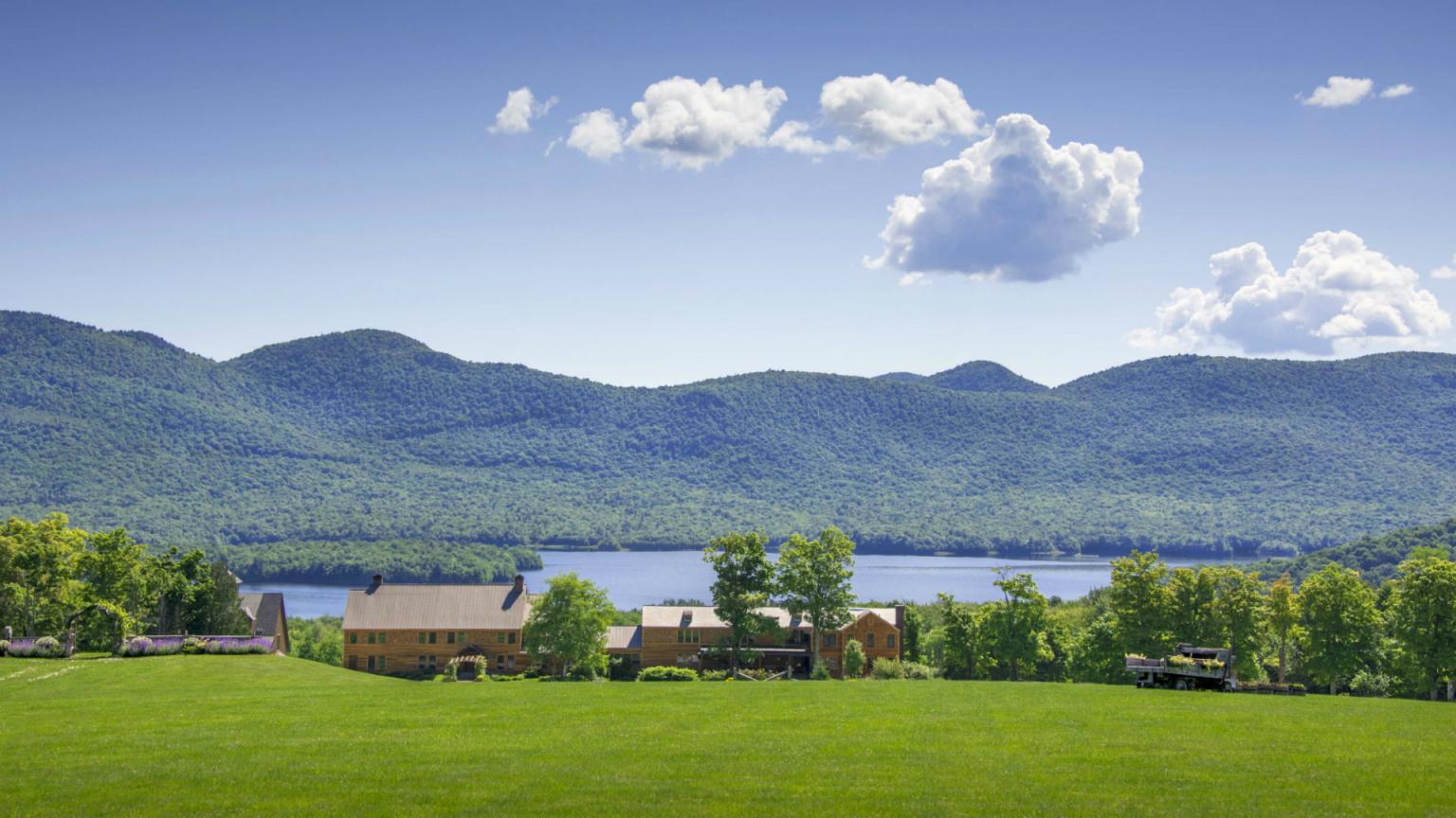 Mountain Top Inn & Resort 4-season vacation destination