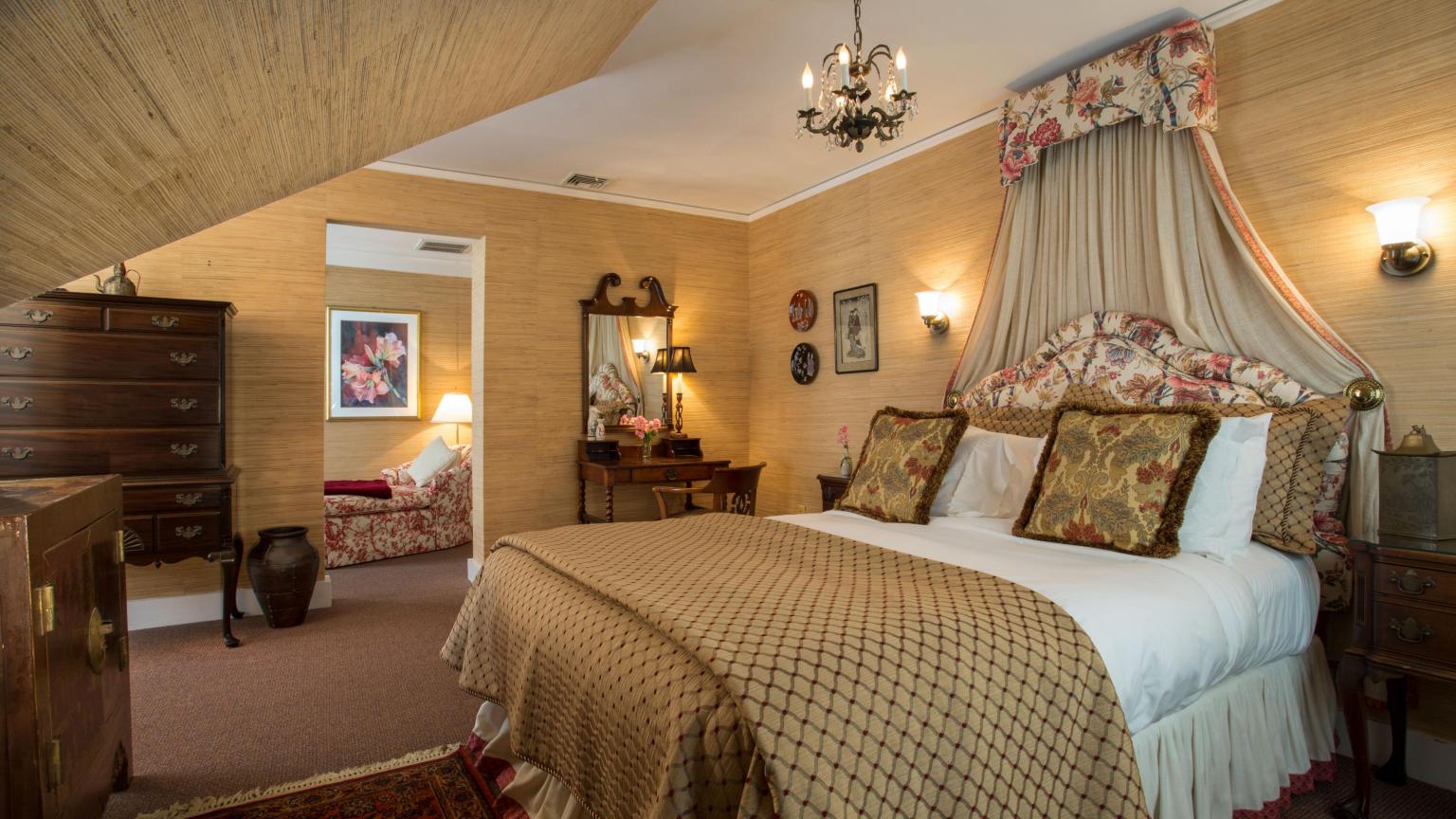 Matthew Perry Guest Room La Farge Perry House