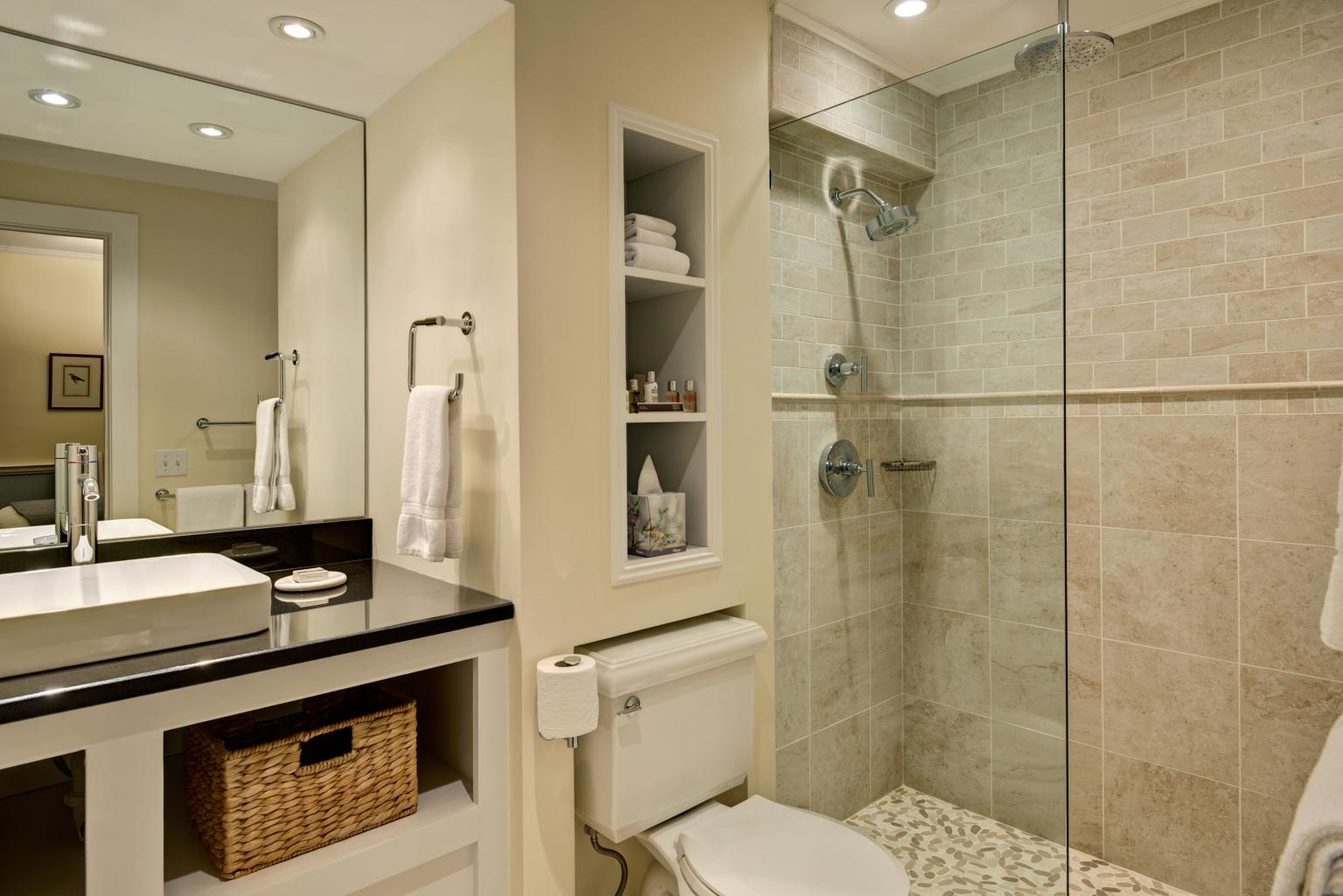 Inn at Cape Cod - Guest Room Bath