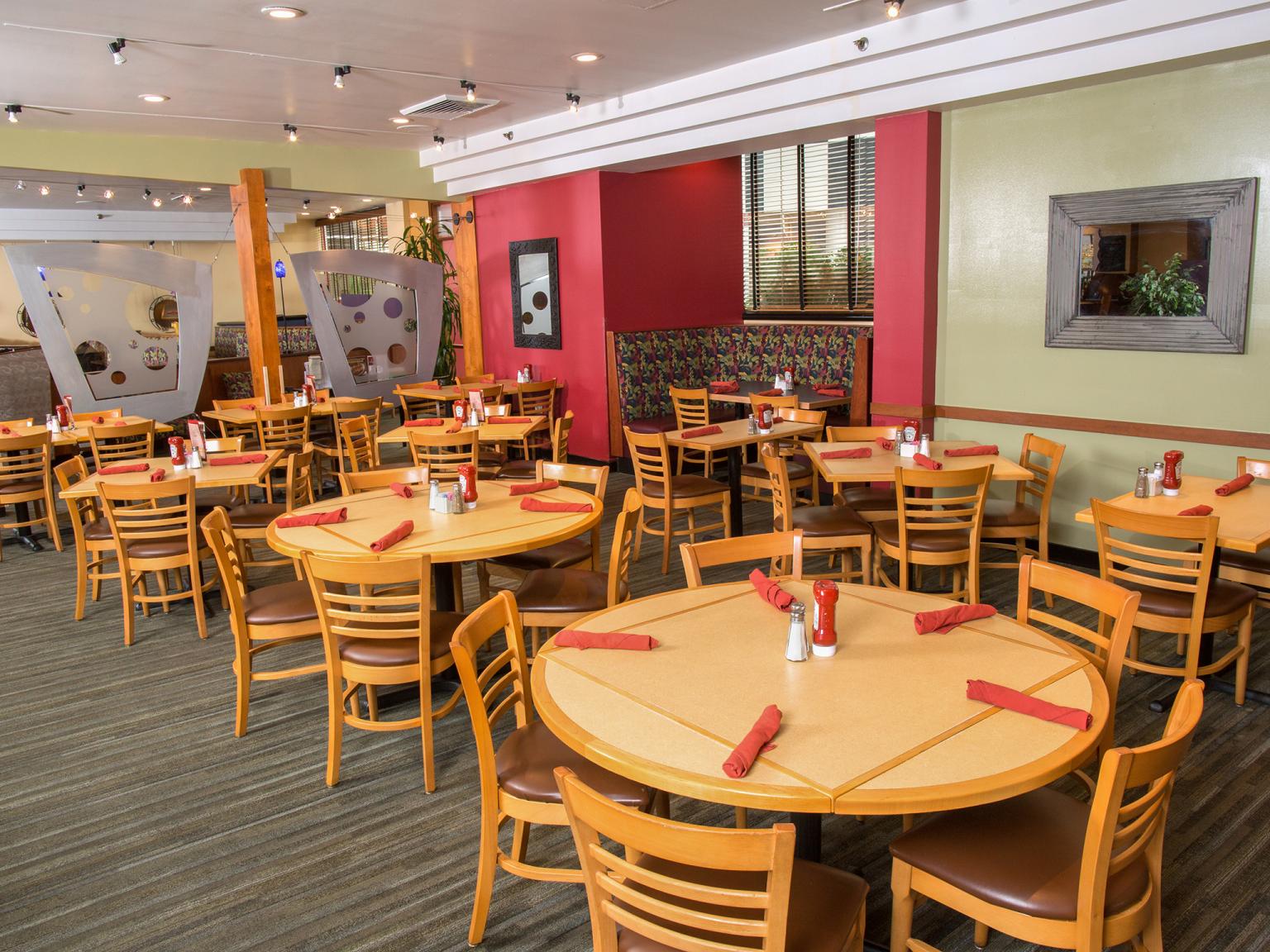 Inn at Longwood Medical - Restaurant