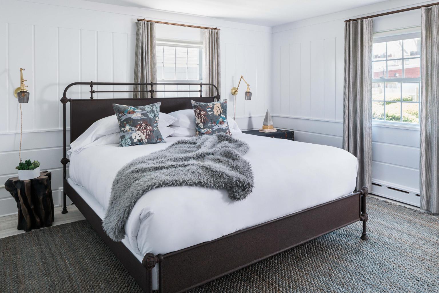 The Coonamessett - Guest Room