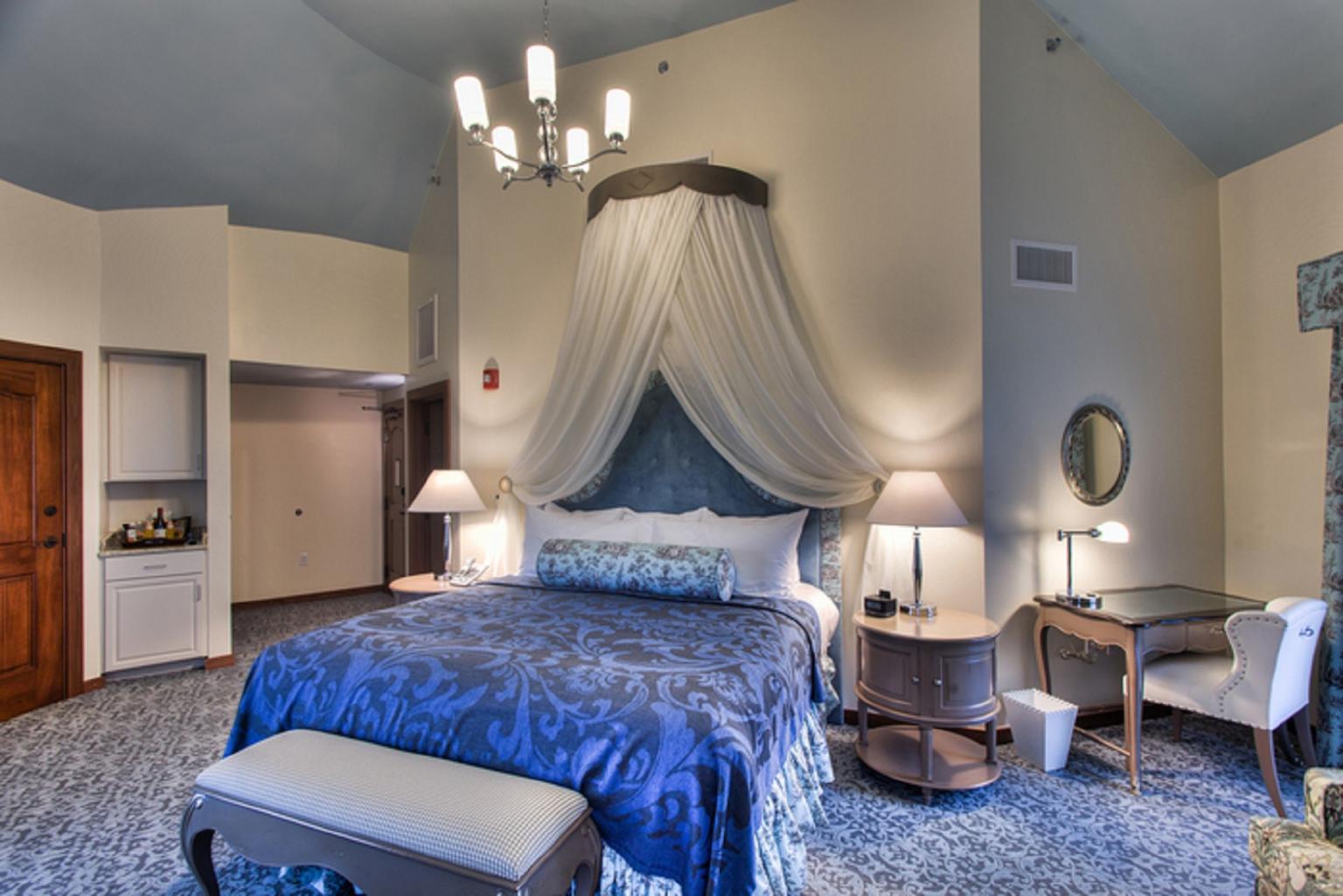 Mirbeau Inn & Spa at The Pinehills - Guest Room