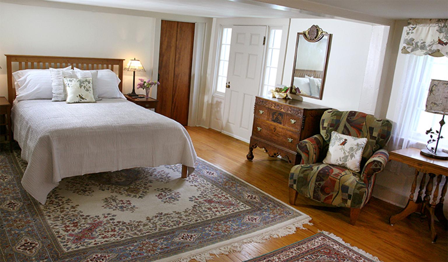 the Seabury room at the Morning Glory Inn in York Harbor, Maine