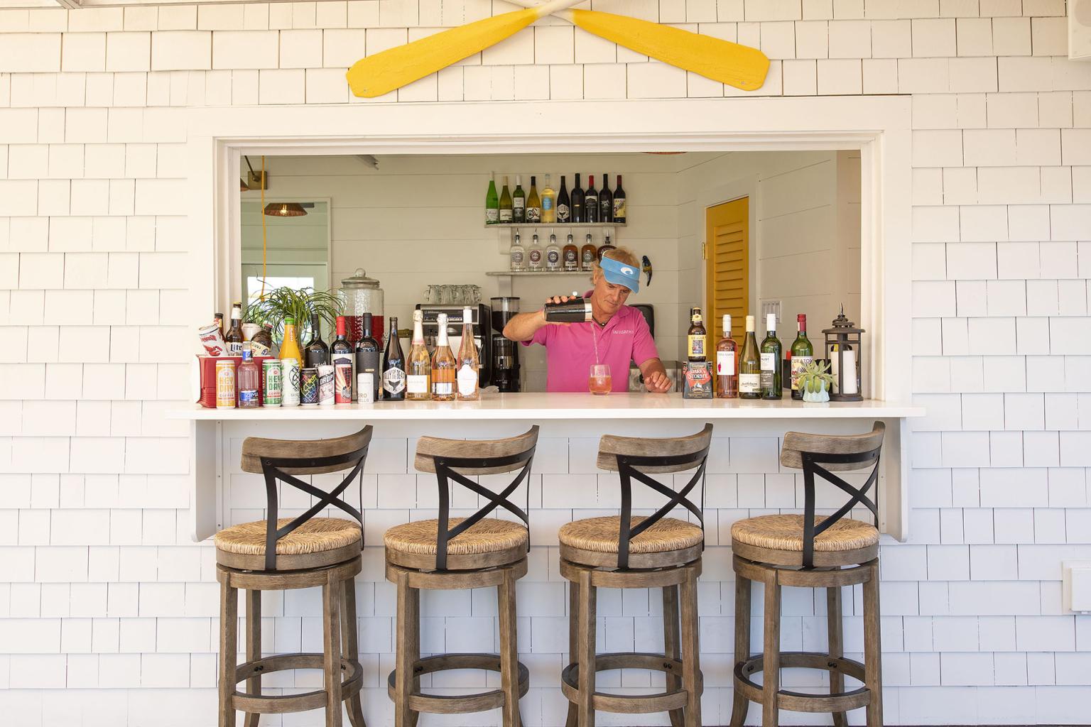 Marina Bar at Yachtsman Hotel & Marina Club