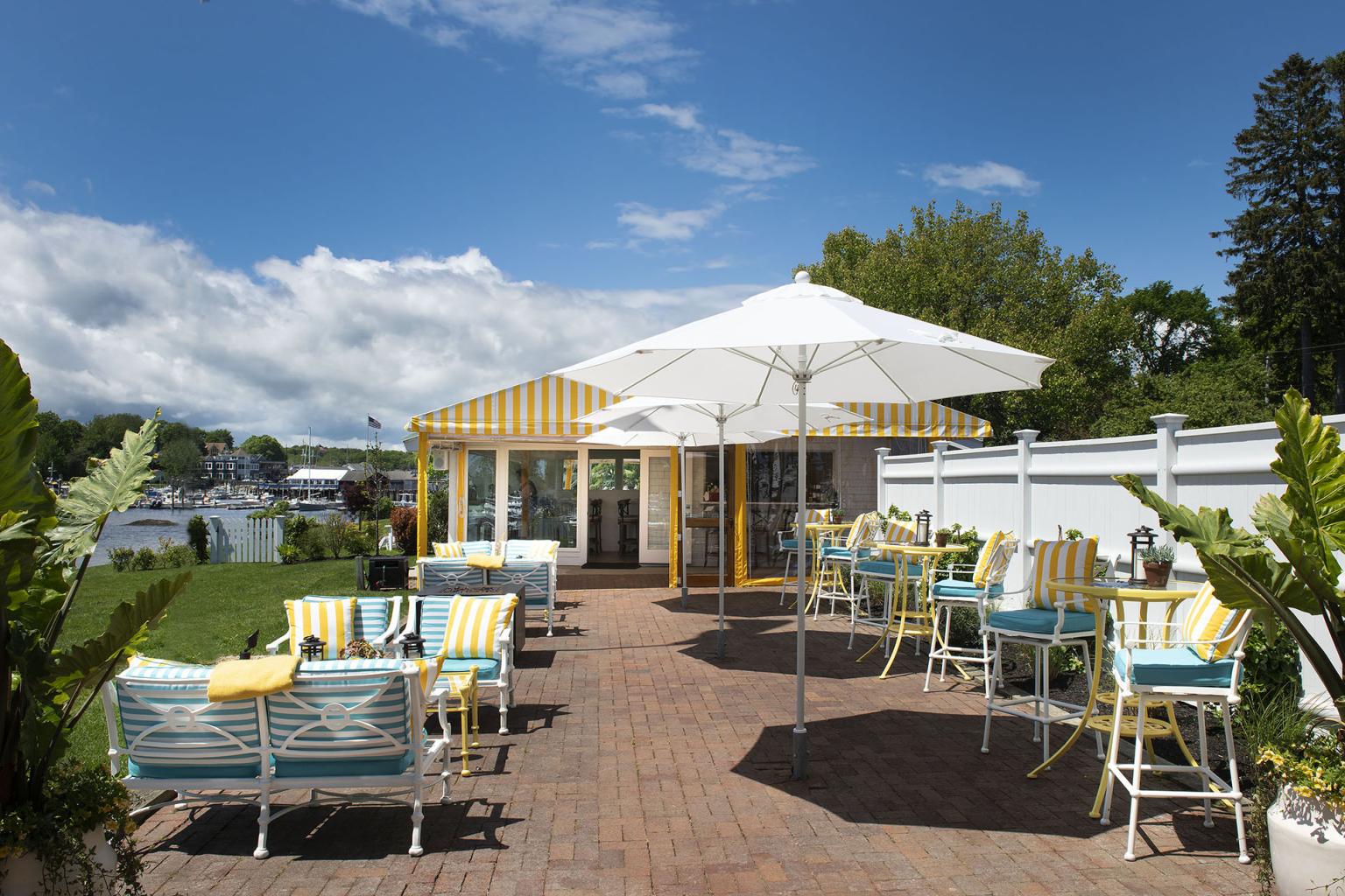 Marina Bar Patio at Yachtsman Hotel & Marina Club