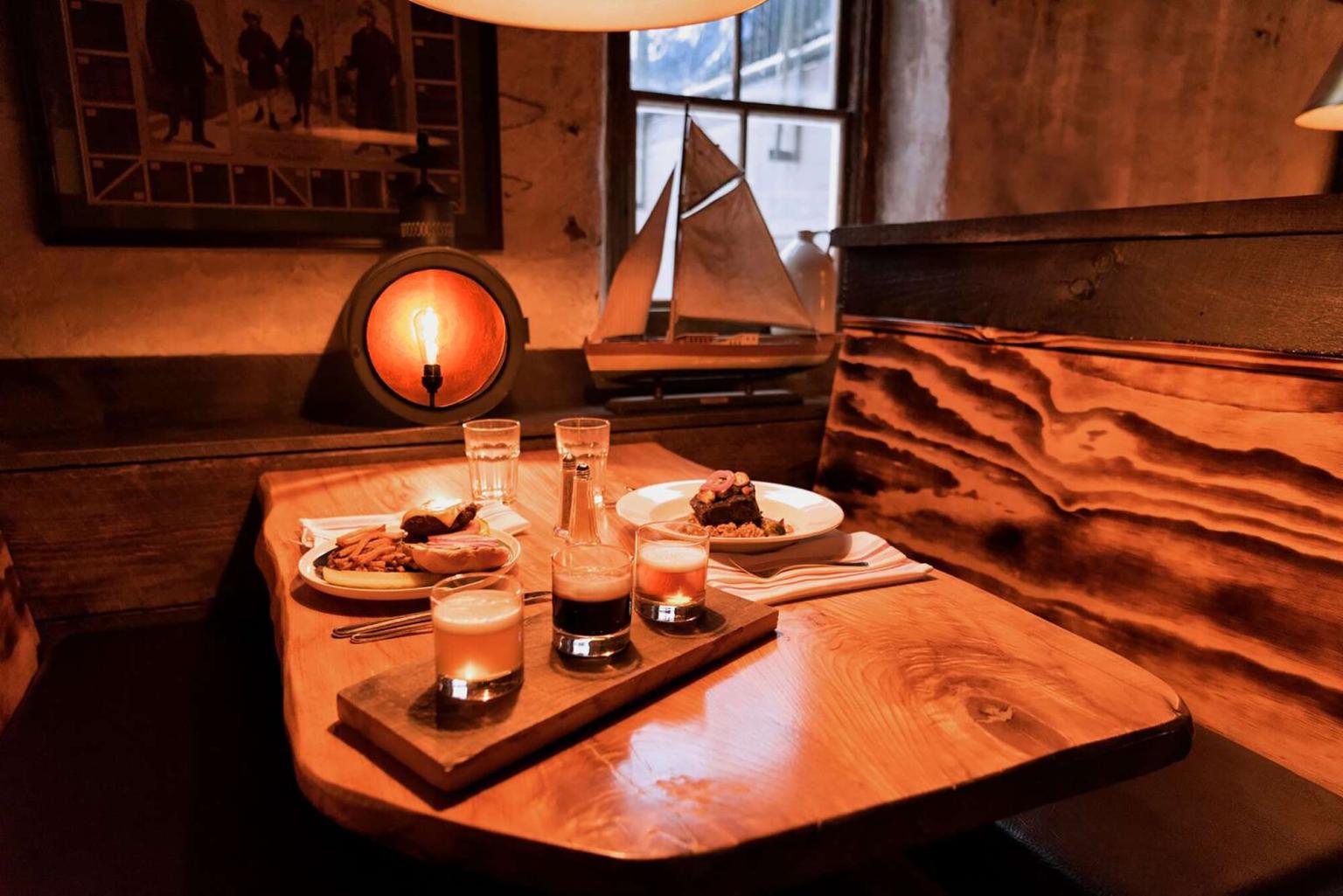 Three Chimneys Inn ~ ffrost Sawyer Tavern