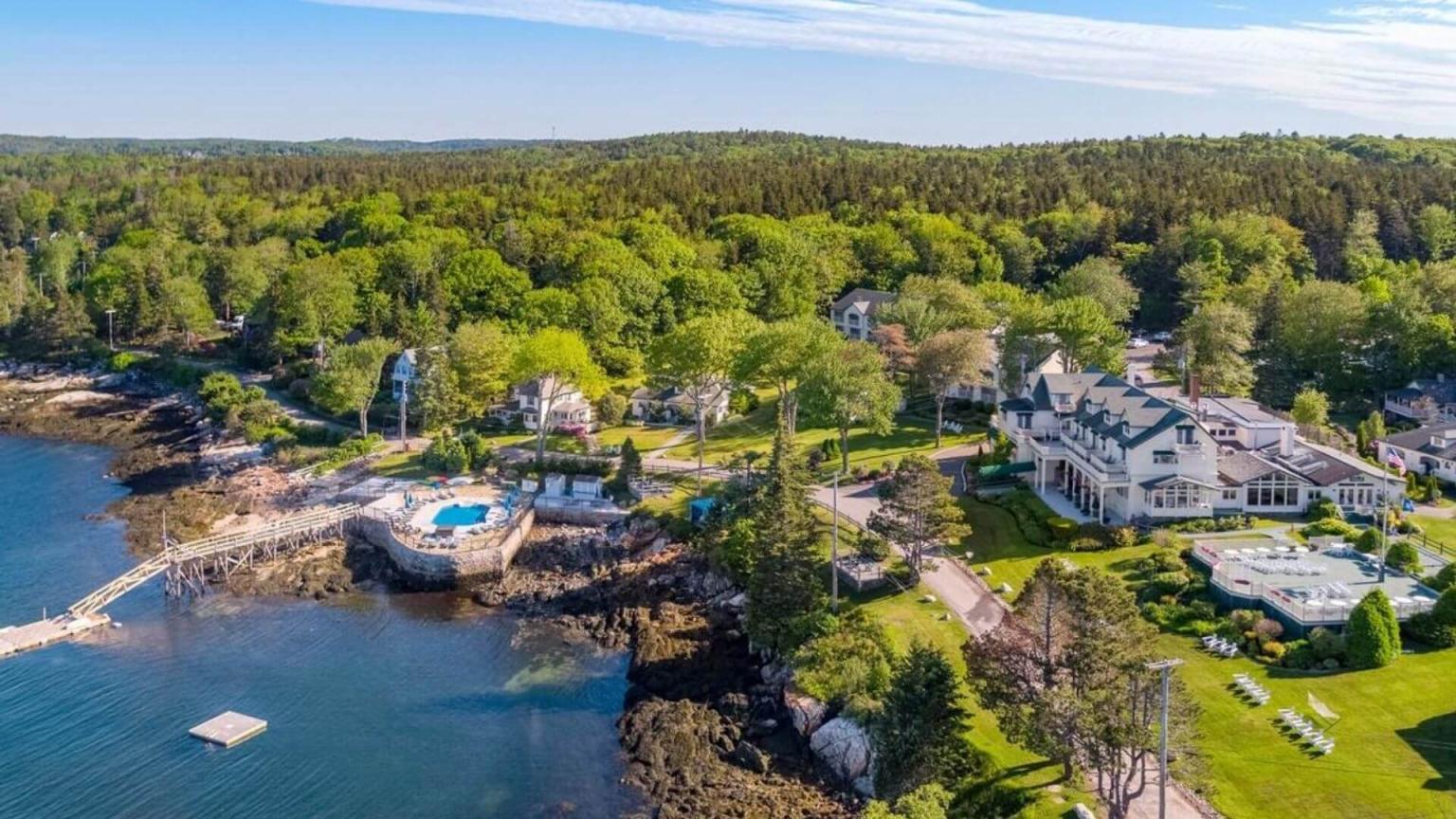 resorts-in-maine-spruce-point-inn-resort