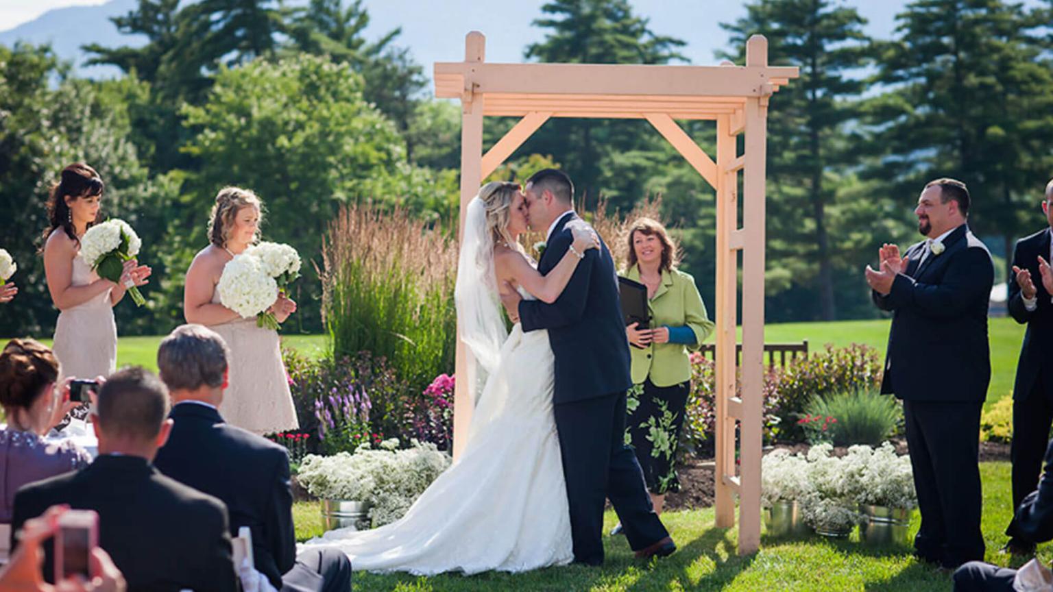 Weddings and events at Red Jacket Mountain View Resort