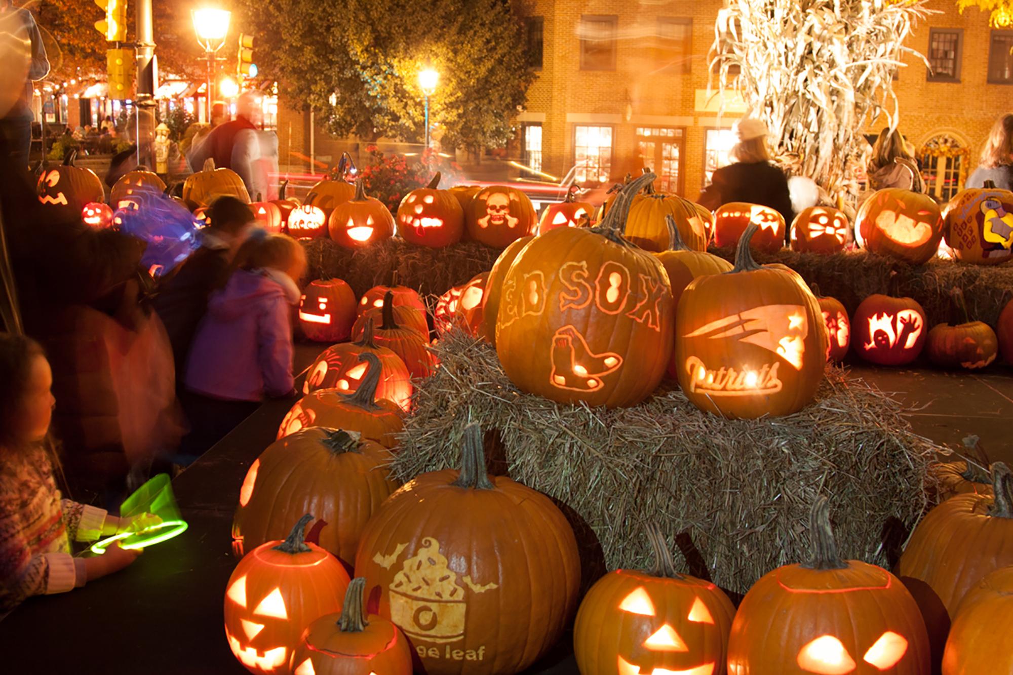 Pumpkin Walk- Newburyport