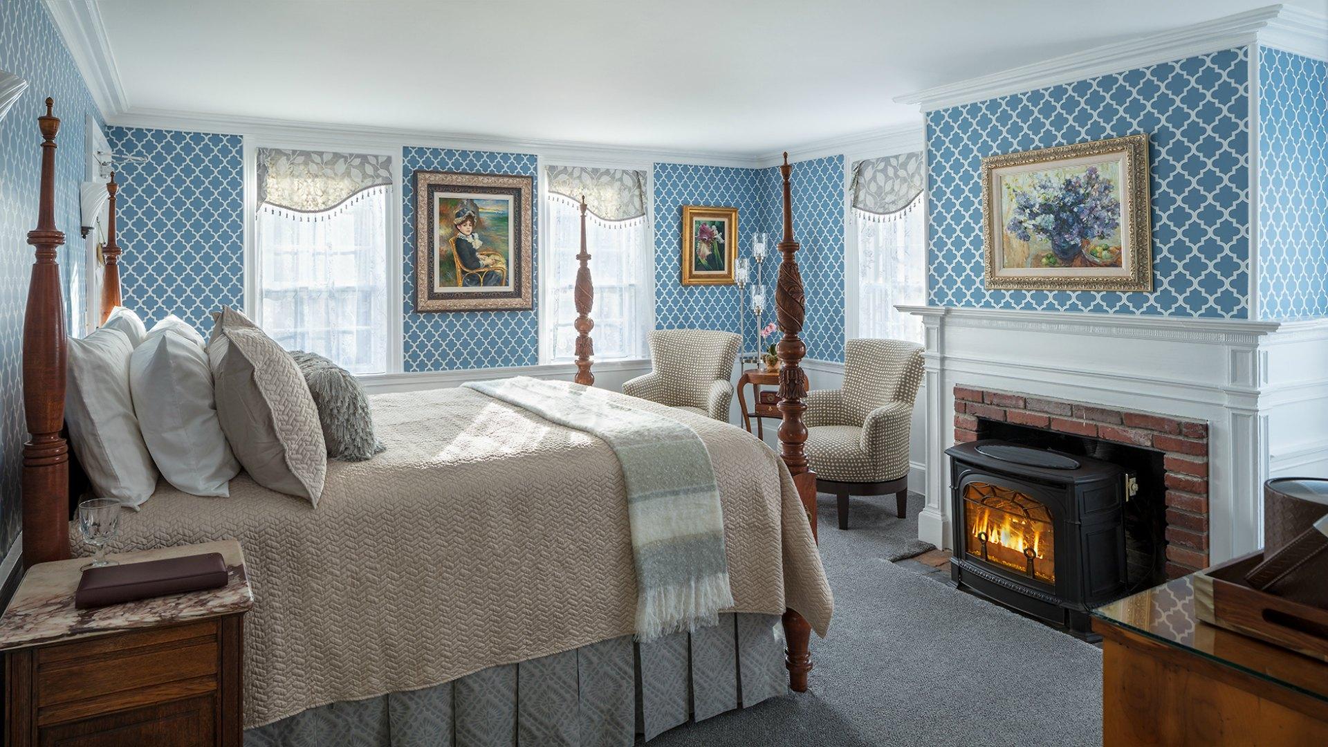 Captain Lord Mansion Bedroom
