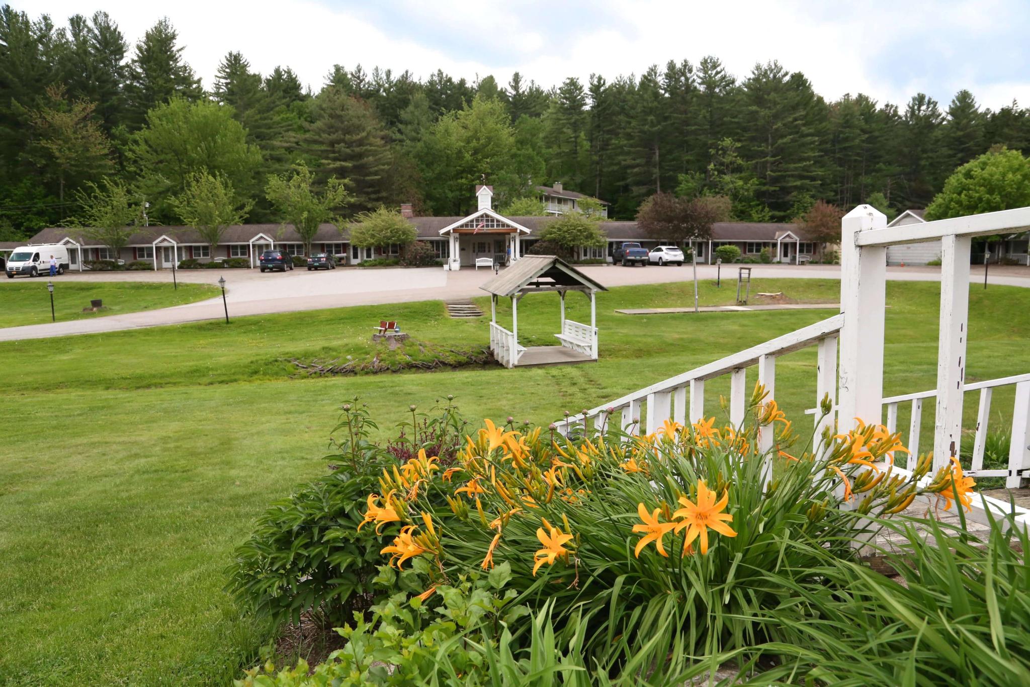soring Golden Eagle Resort