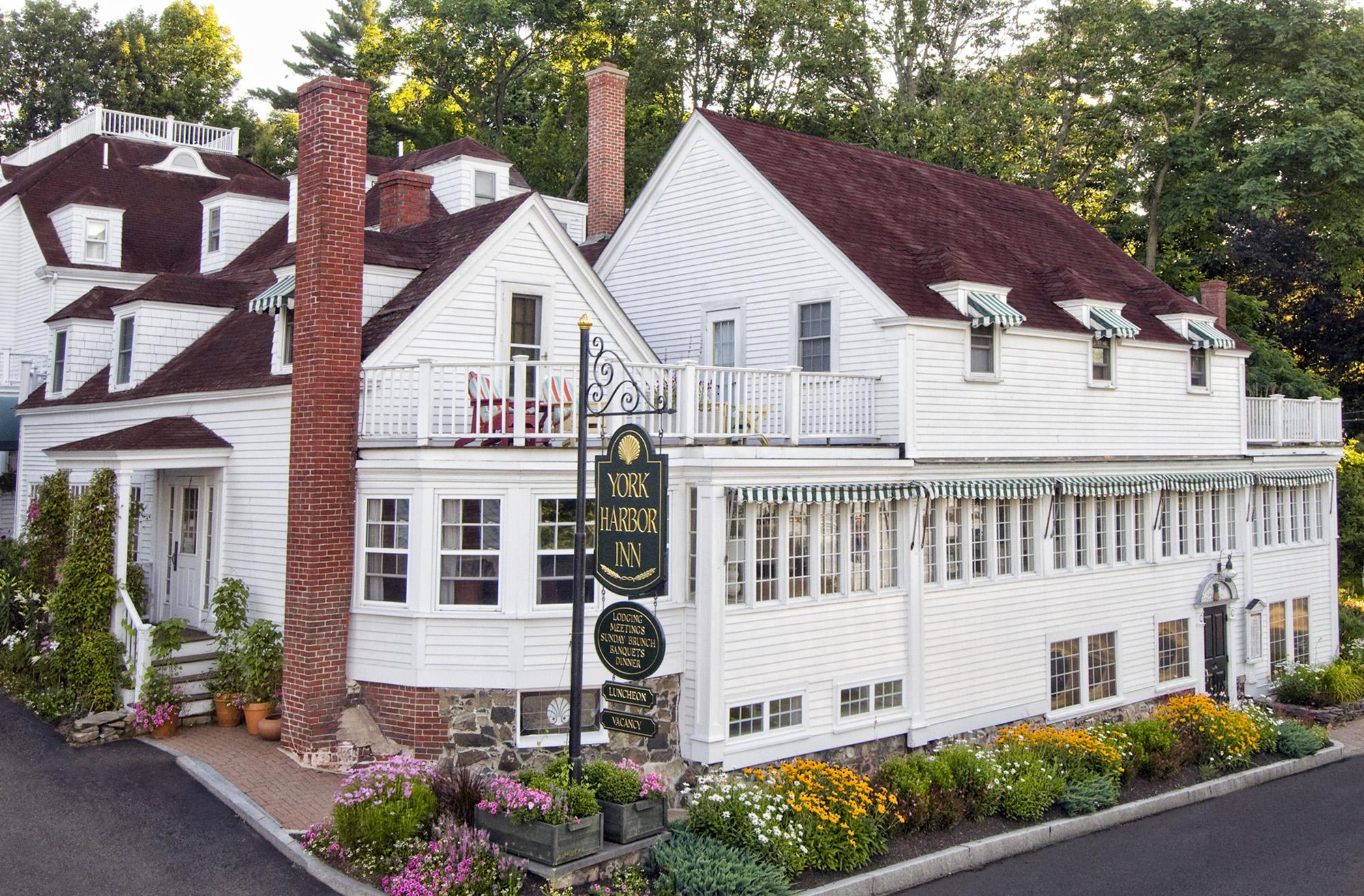 Lodging in York Harbor, ME Maine Vacations + Getaways at York Harbor Inn