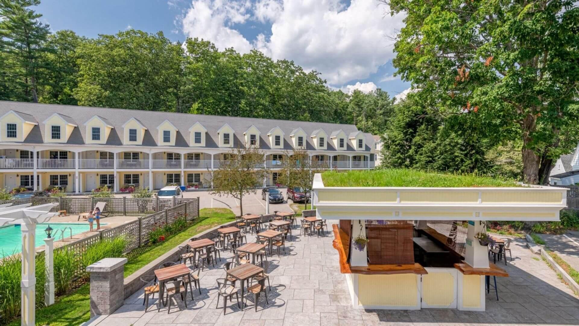 Pool, Terraces Building, Amore Patio Bar