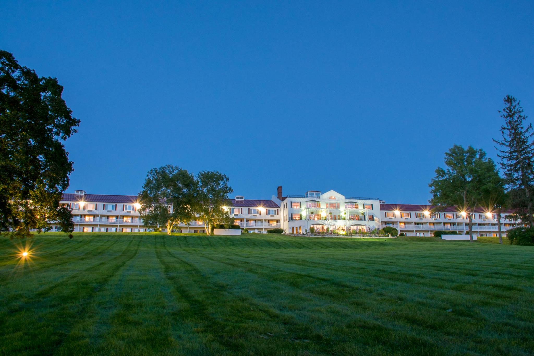 Red Jacket Mountain View Resort