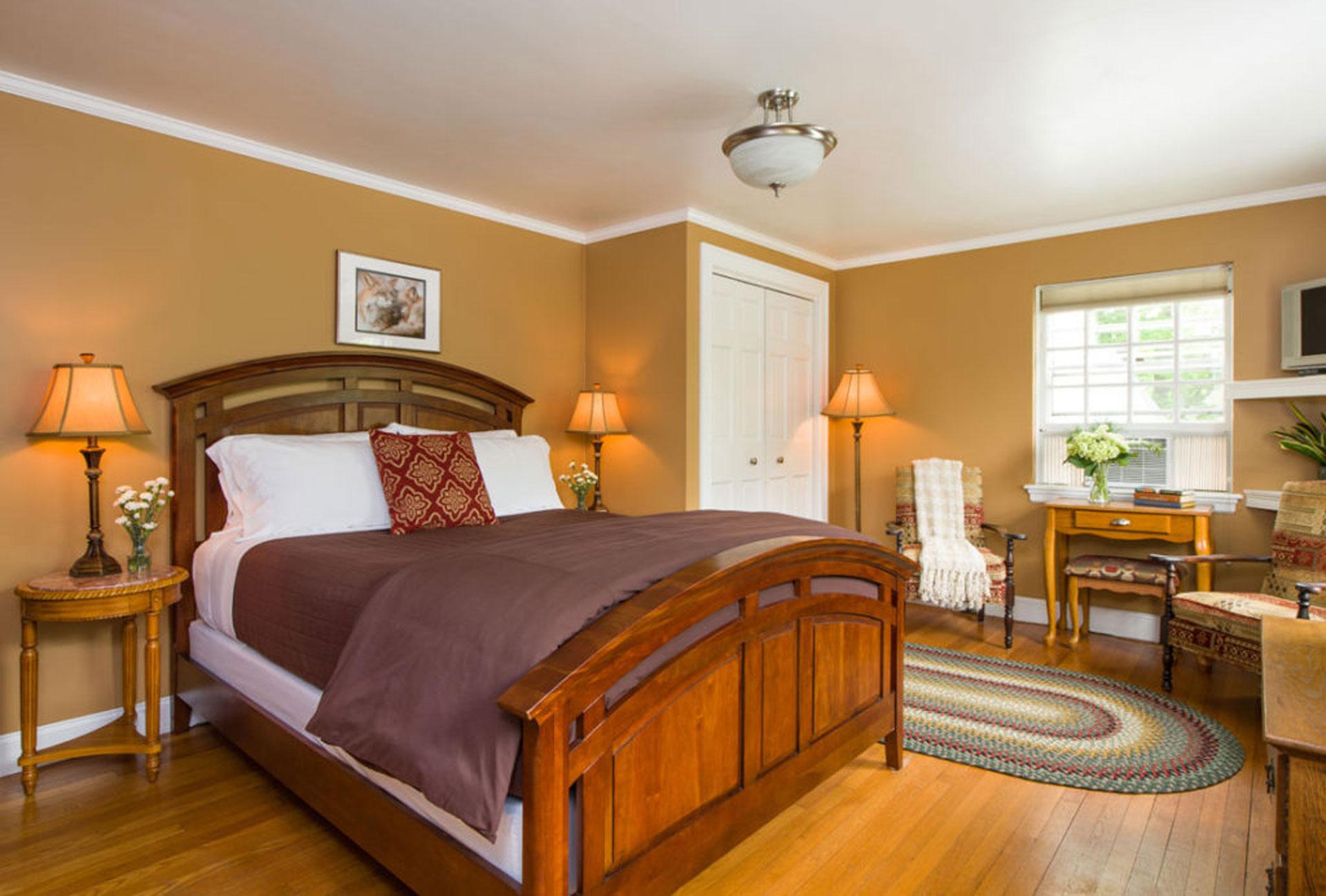 B&B Lodging in Brattleboro, VT Romantic Vacations + Getaways The