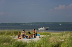 Connecticut getaways beach picnic